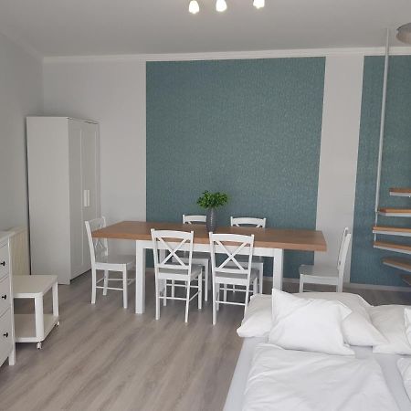 Zoli Apartmanok-Adri Koelcsey 32 Hajduszoboszlo Ngoại thất bức ảnh