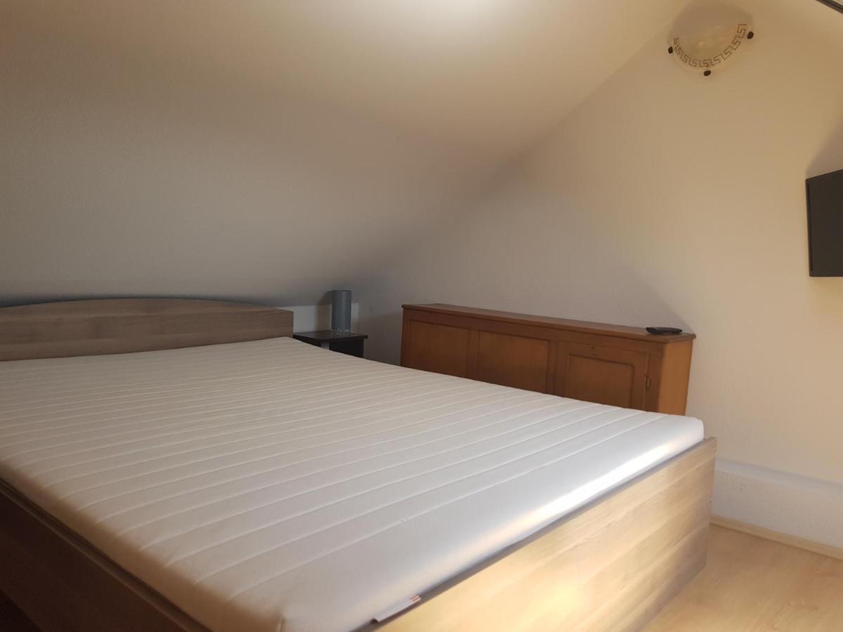 Zoli Apartmanok-Adri Koelcsey 32 Hajduszoboszlo Ngoại thất bức ảnh
